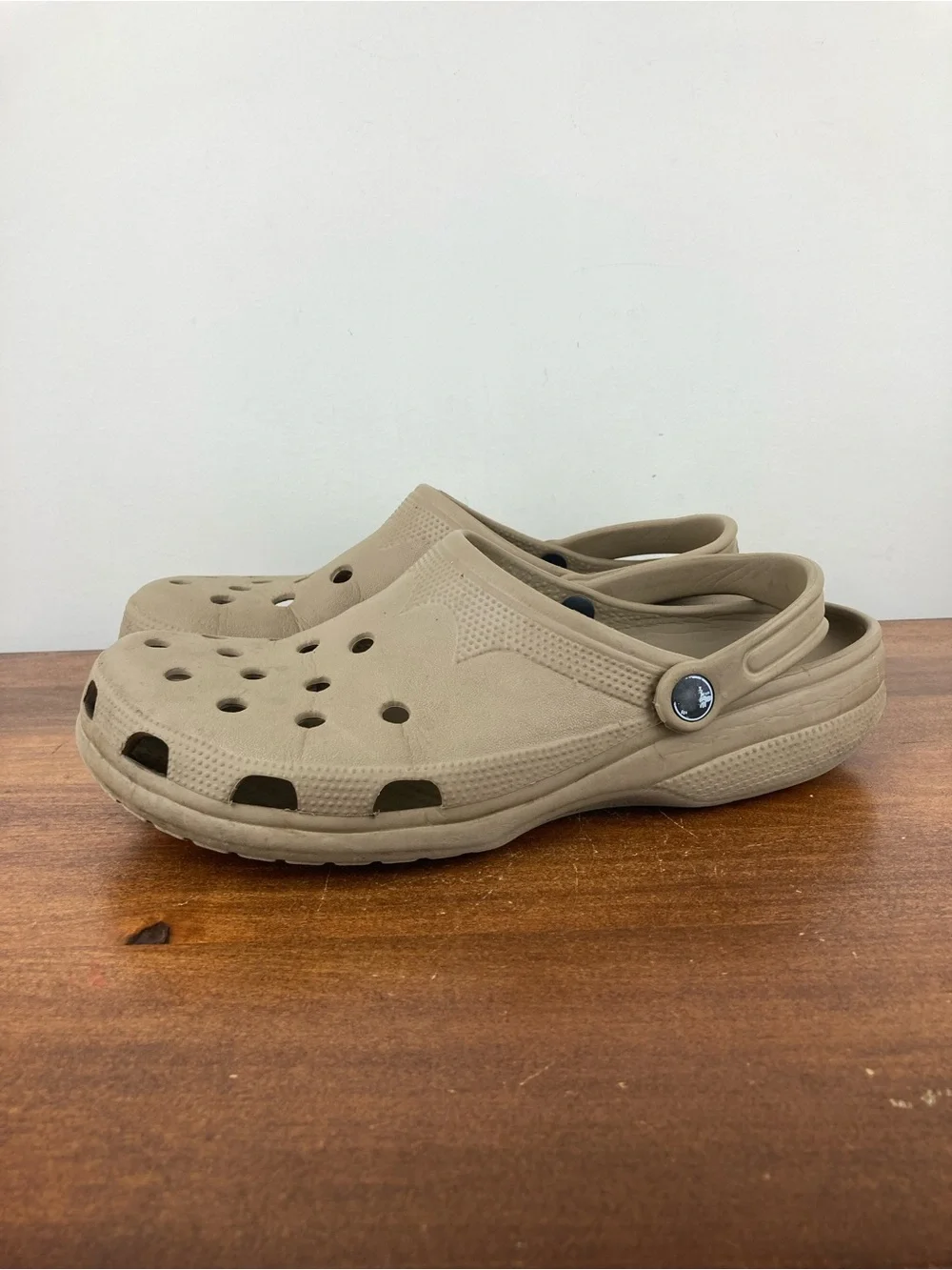 Crocs Classic Comfort Clogs Brown Neutral Men's Size XXL 12-13 Pre-Owned.